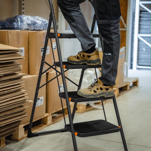 Cтремянка складная стальная Bradas 4 ступени, высота последней ступени 98 см, DIY-LD01/4